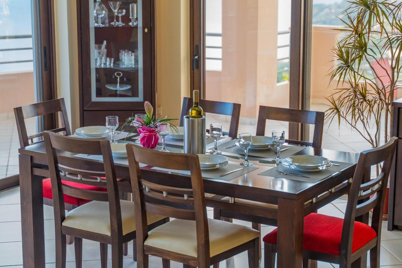 Deluxe Villa Kamba With Sea View Aptera Exterior photo