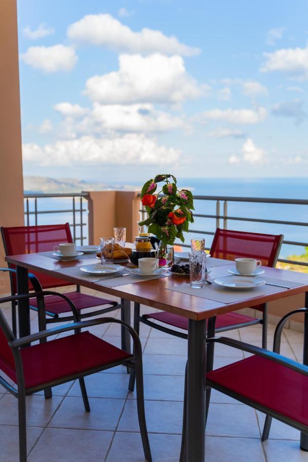 Deluxe Villa Kamba With Sea View Aptera Exterior photo